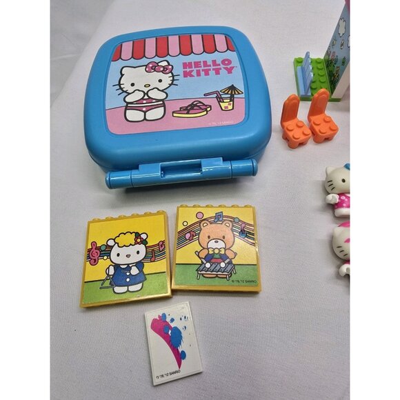 Sanrio Hello Kitty Lot of 10 Mini Figures And Assorted Mega Bloks - Picture 16 of 16